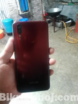 Vivo y11